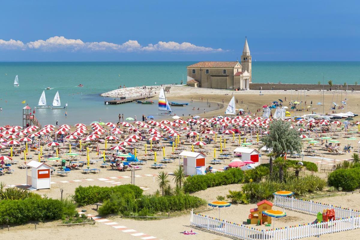 Ampio Bilocale Caorle Lungomare Levante Εξωτερικό φωτογραφία